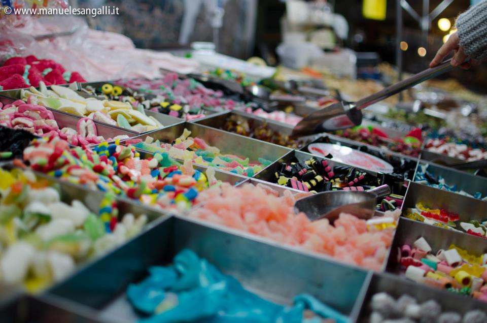 Bancarelle di dolciumi a Belluno - foto di Manuele Sangalli